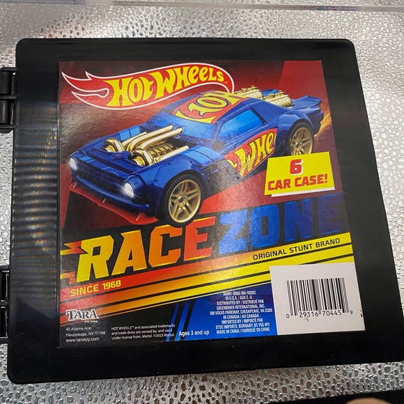 “Convertible” Collection - Picture 2 of 6